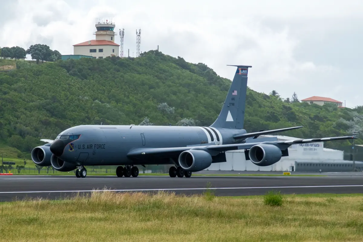 Notas sobre o eixo da decência