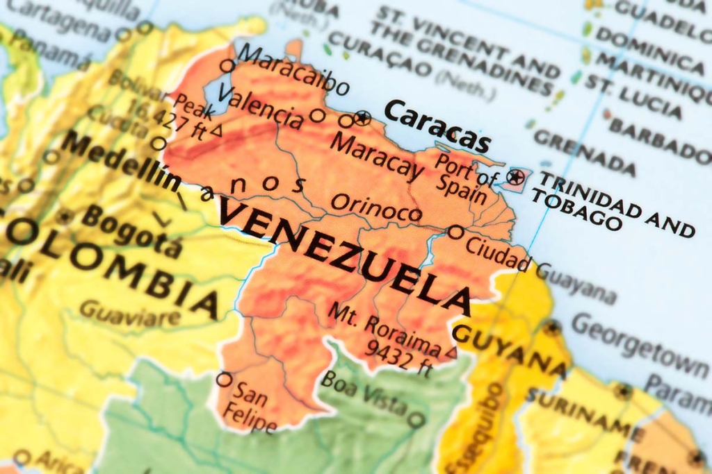Delcy, vice de Maduro e de Trump